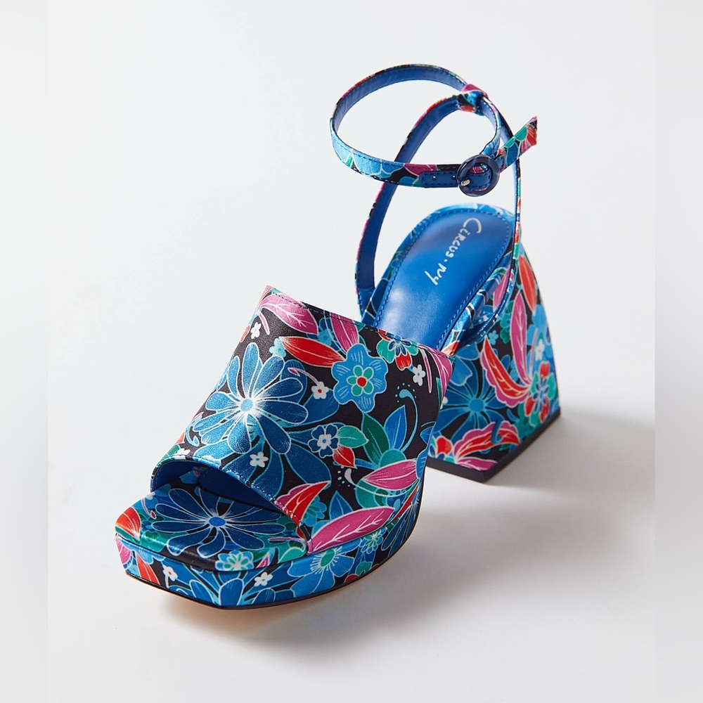 Circus by Sam Edelman Miranda platform ankle strap sandal